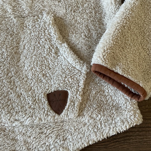 Legendary Whitetails Women’s - Picture 2 of 10